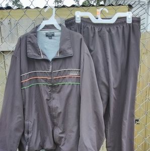 New without tags men's nylon Adolfo sport sweatsui